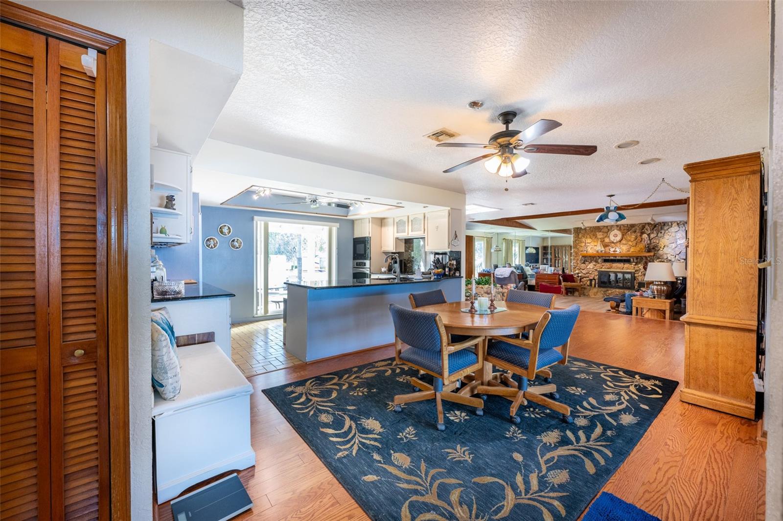 Image 15 of 40 For 620 Lake Kathryn Circle