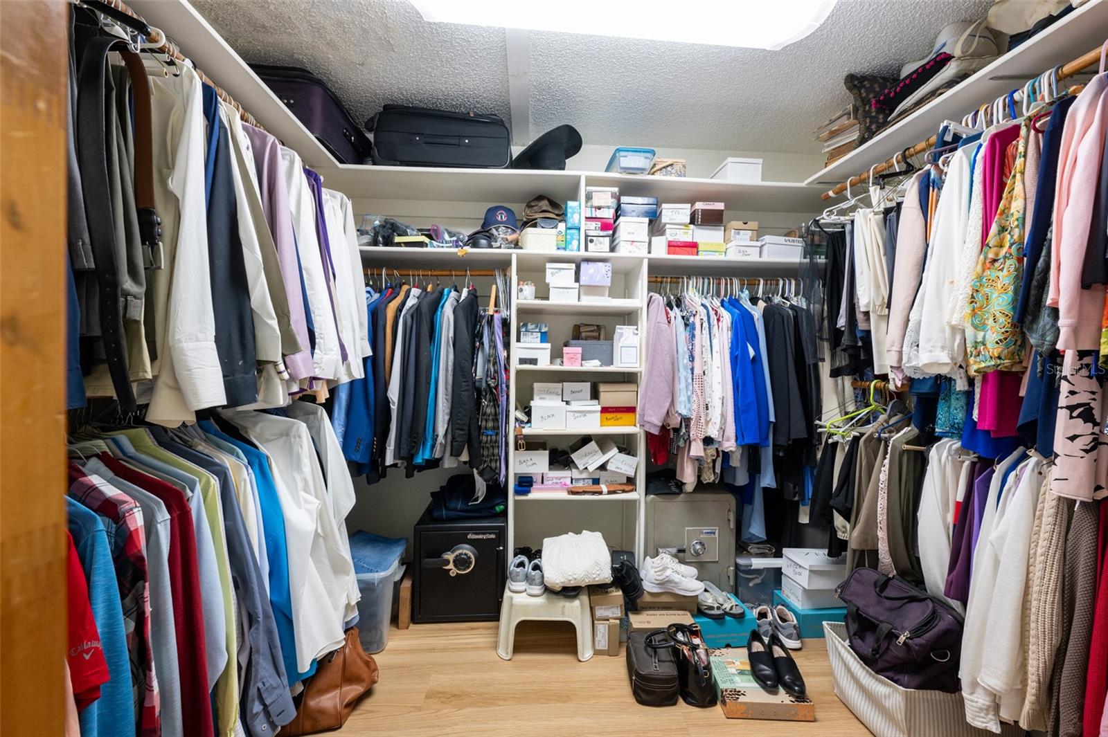 Image 19 of 40 For 620 Lake Kathryn Circle