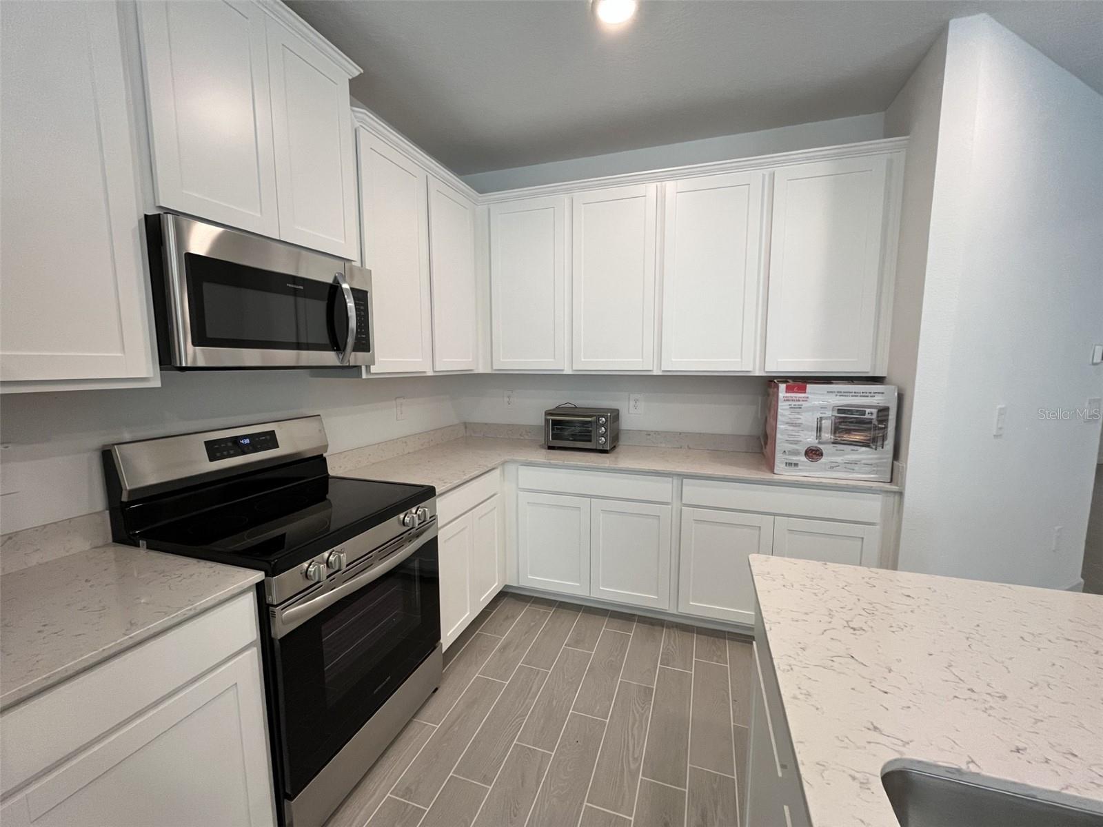 Image 10 of 70 For 19735 77th Loop