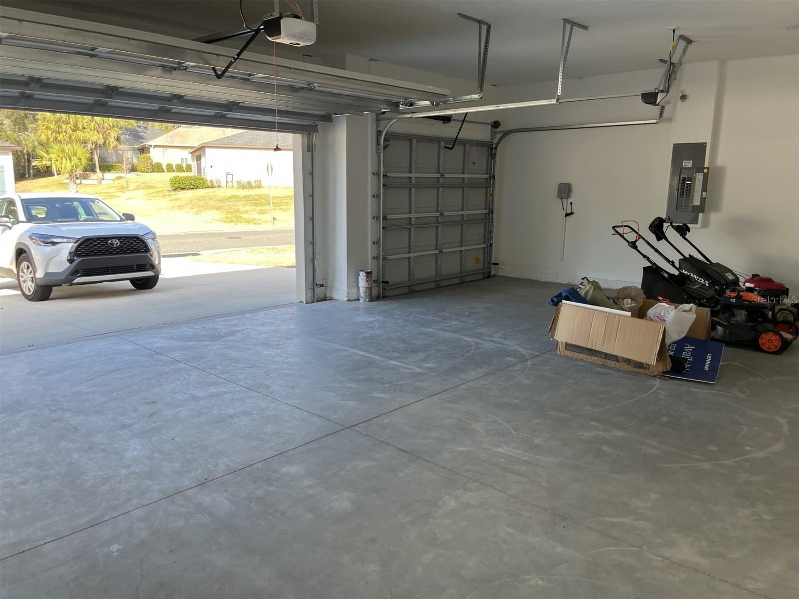 Image 39 of 70 For 19735 77th Loop