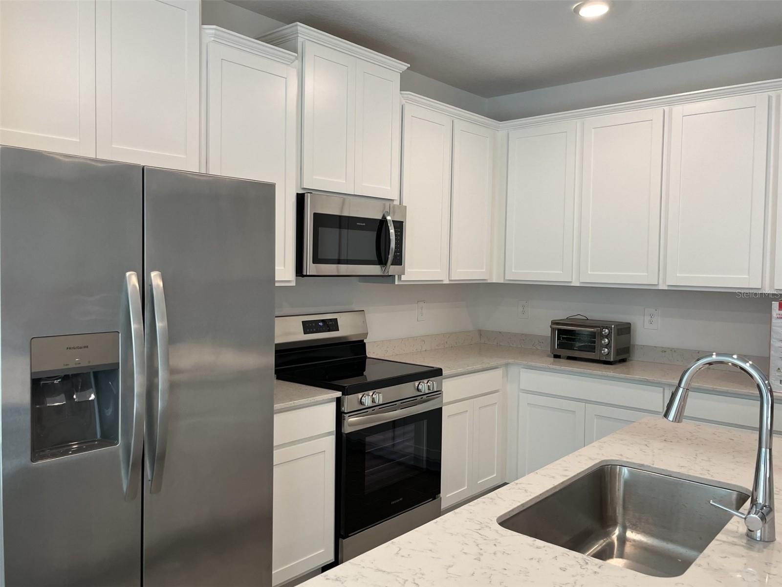 Image 6 of 70 For 19735 77th Loop