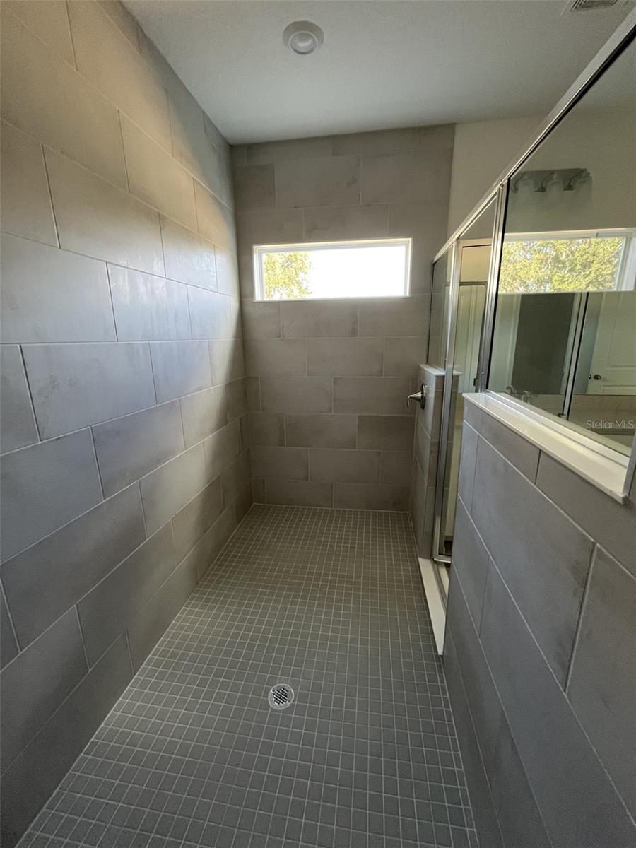 Image 66 of 70 For 19735 77th Loop