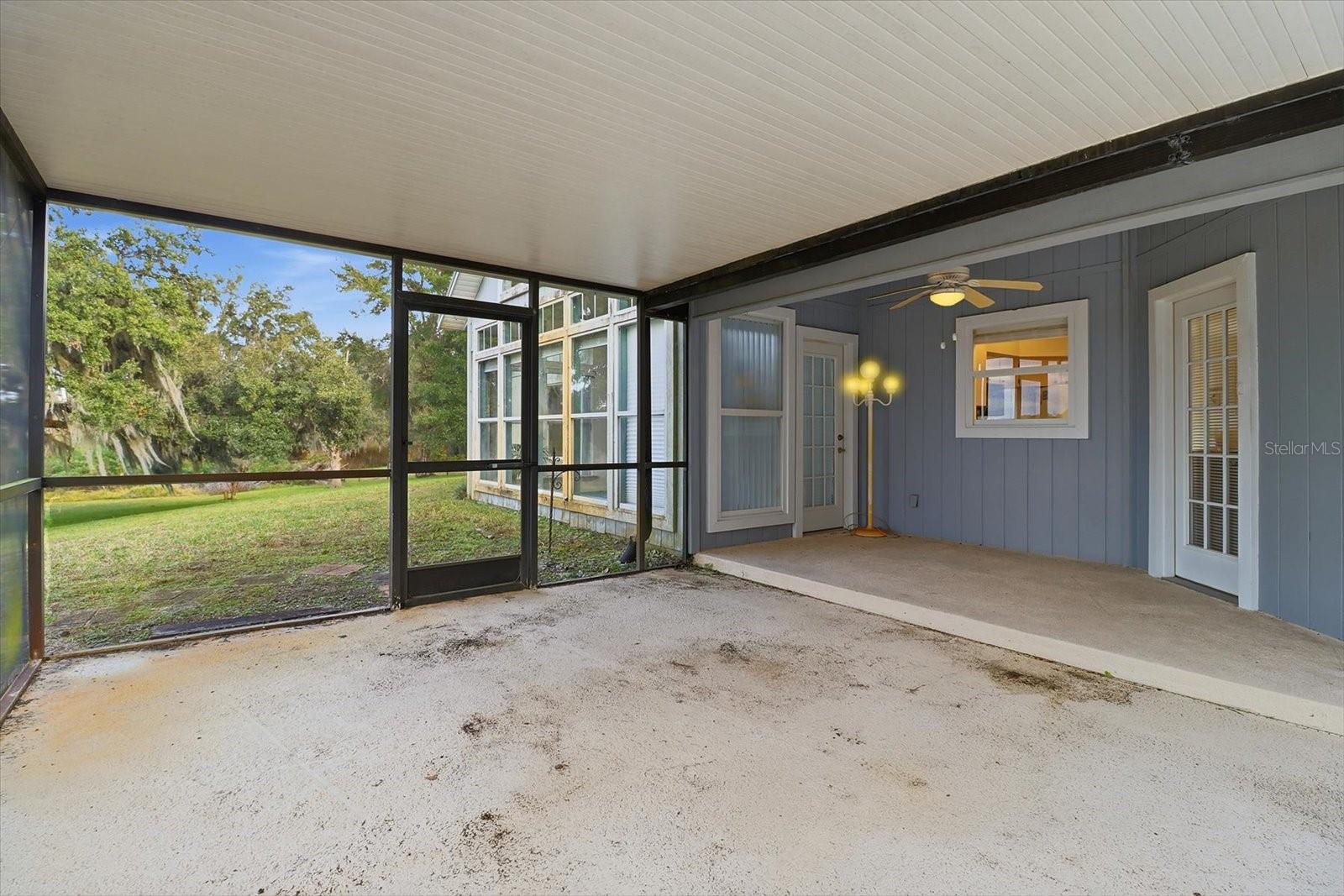 Image 34 of 51 For 8951 Sweetwater Drive