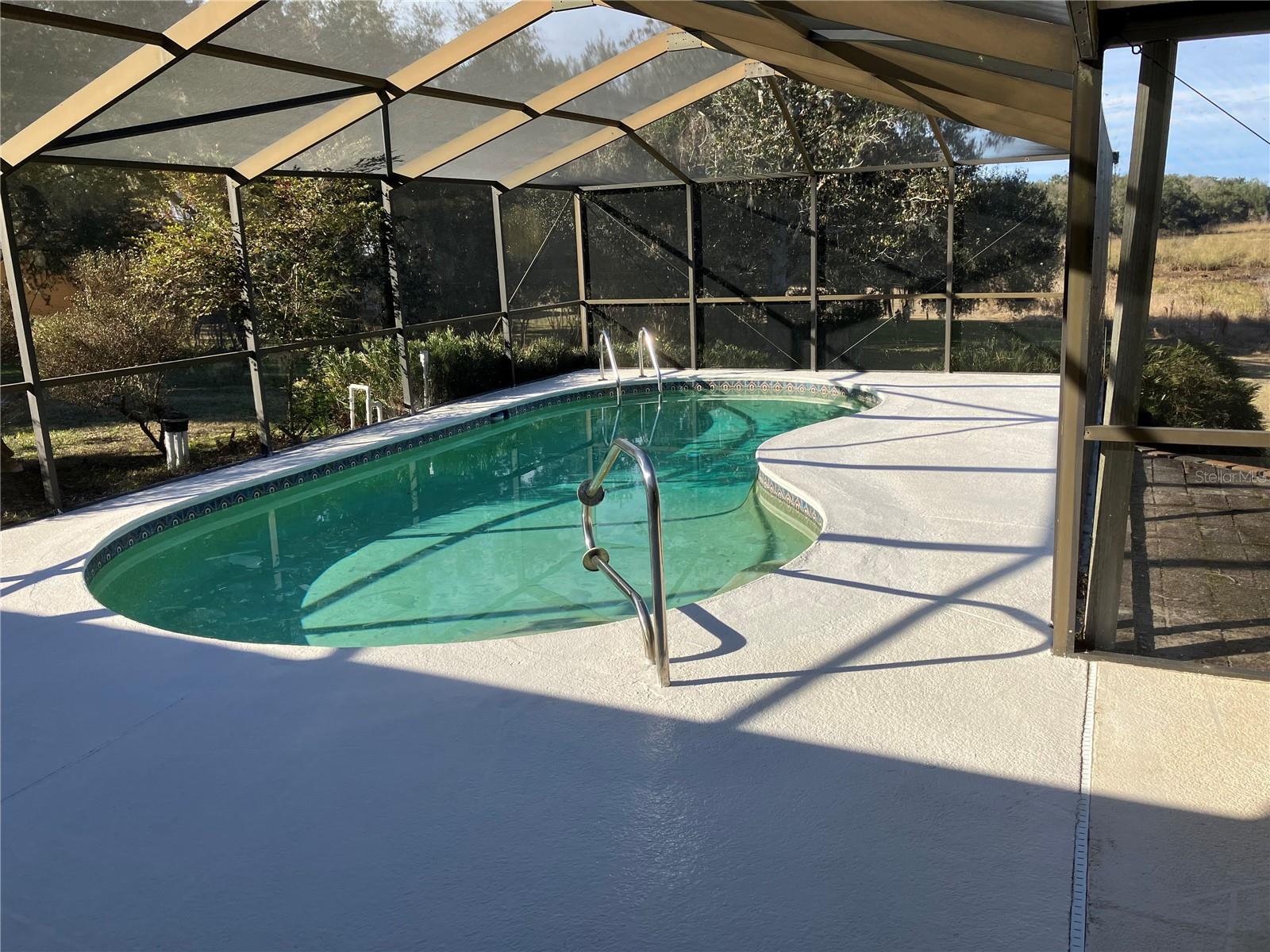 Image 38 of 51 For 8951 Sweetwater Drive