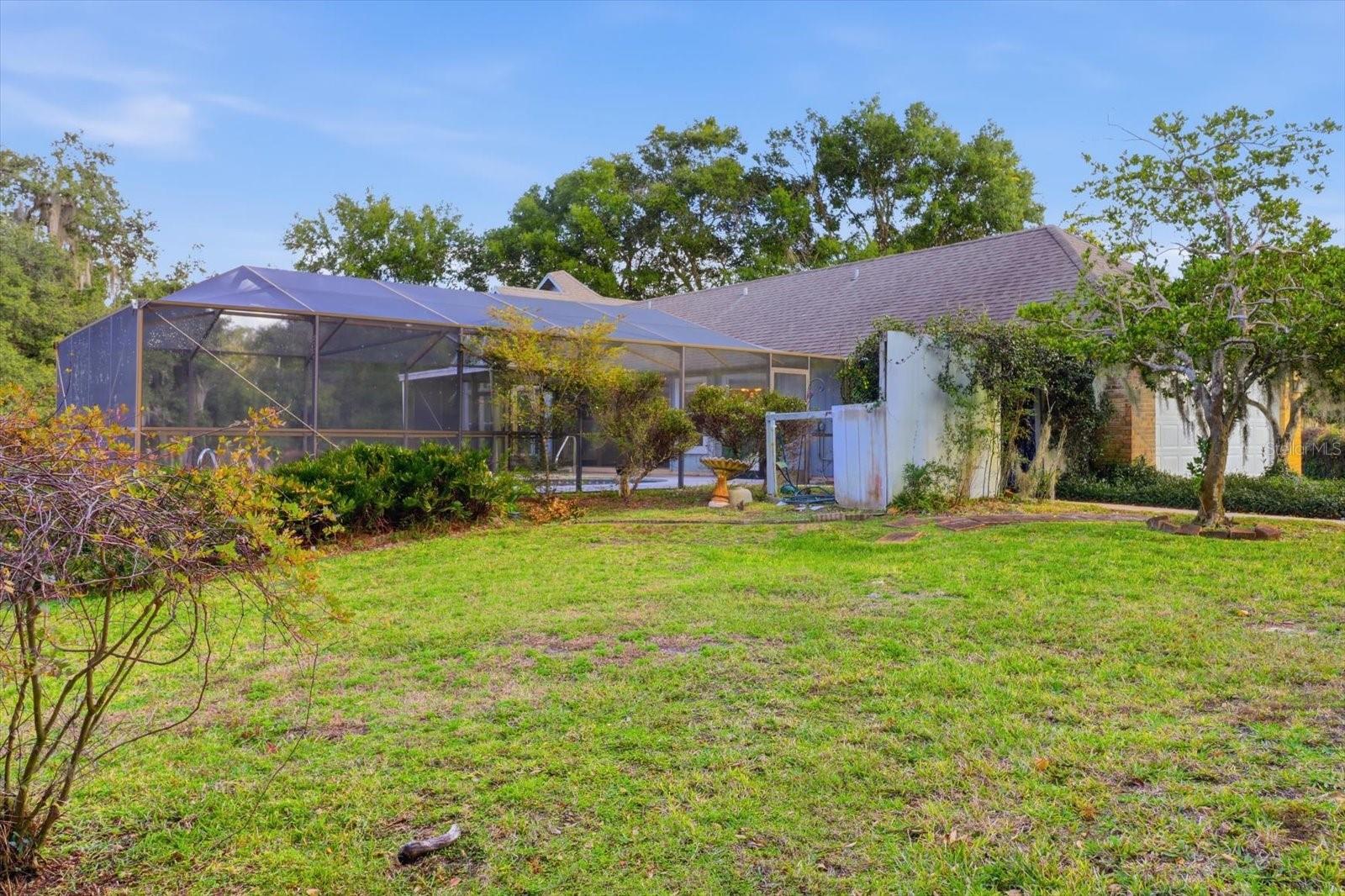 Image 42 of 51 For 8951 Sweetwater Drive