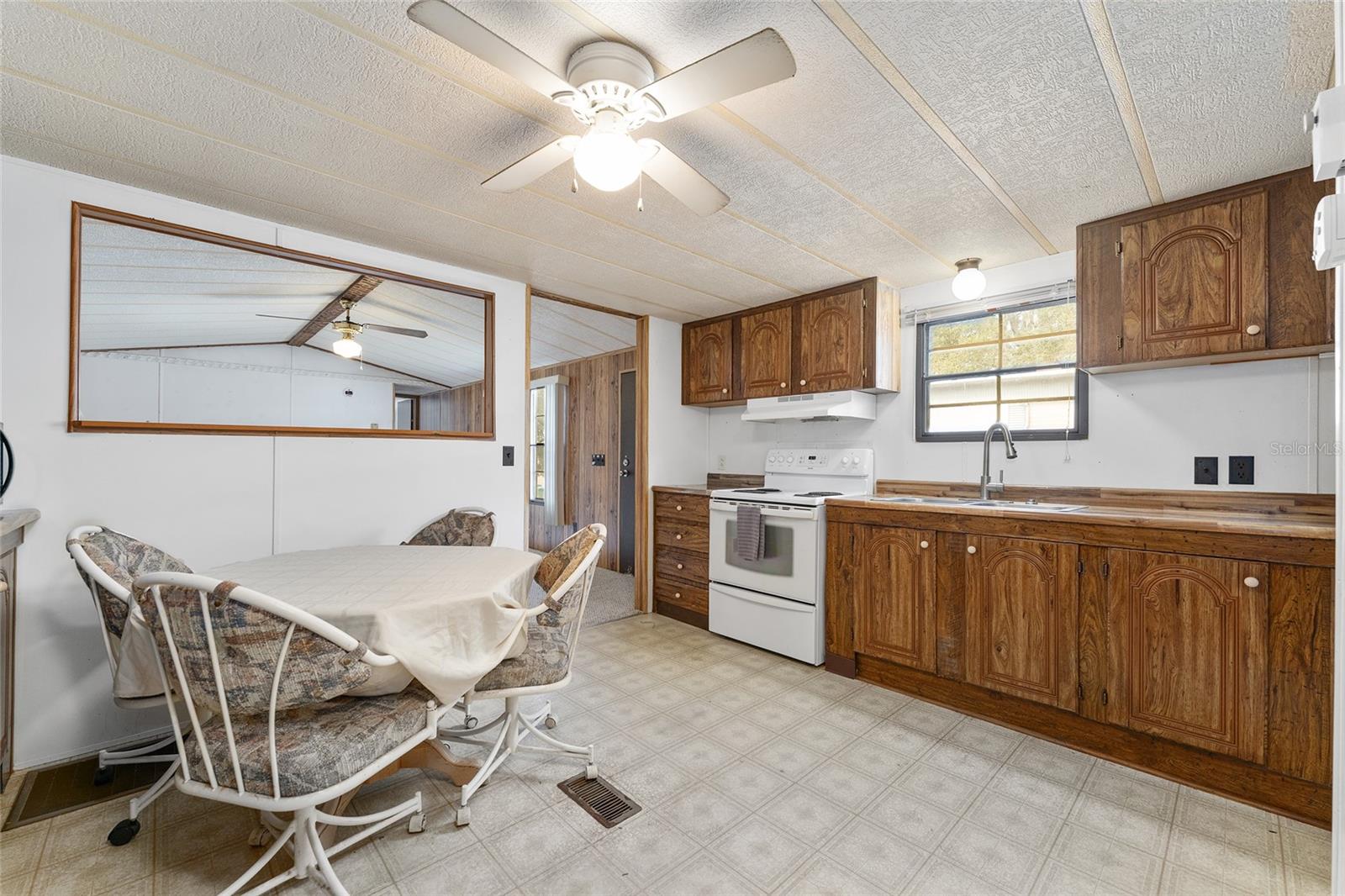 Image 38 of 61 For 1685 Arkansas Terrace