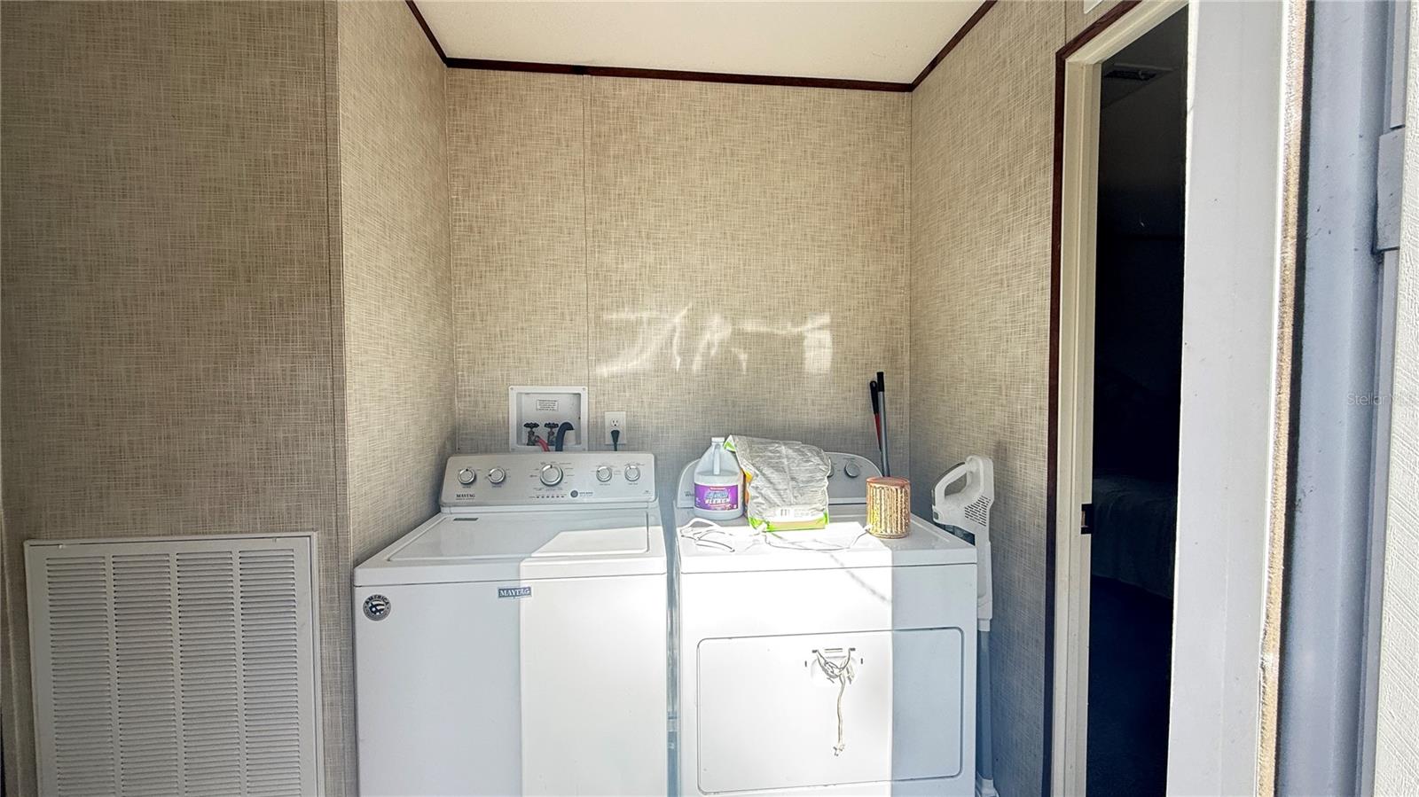 Image 6 of 14 For 12992 106th Court