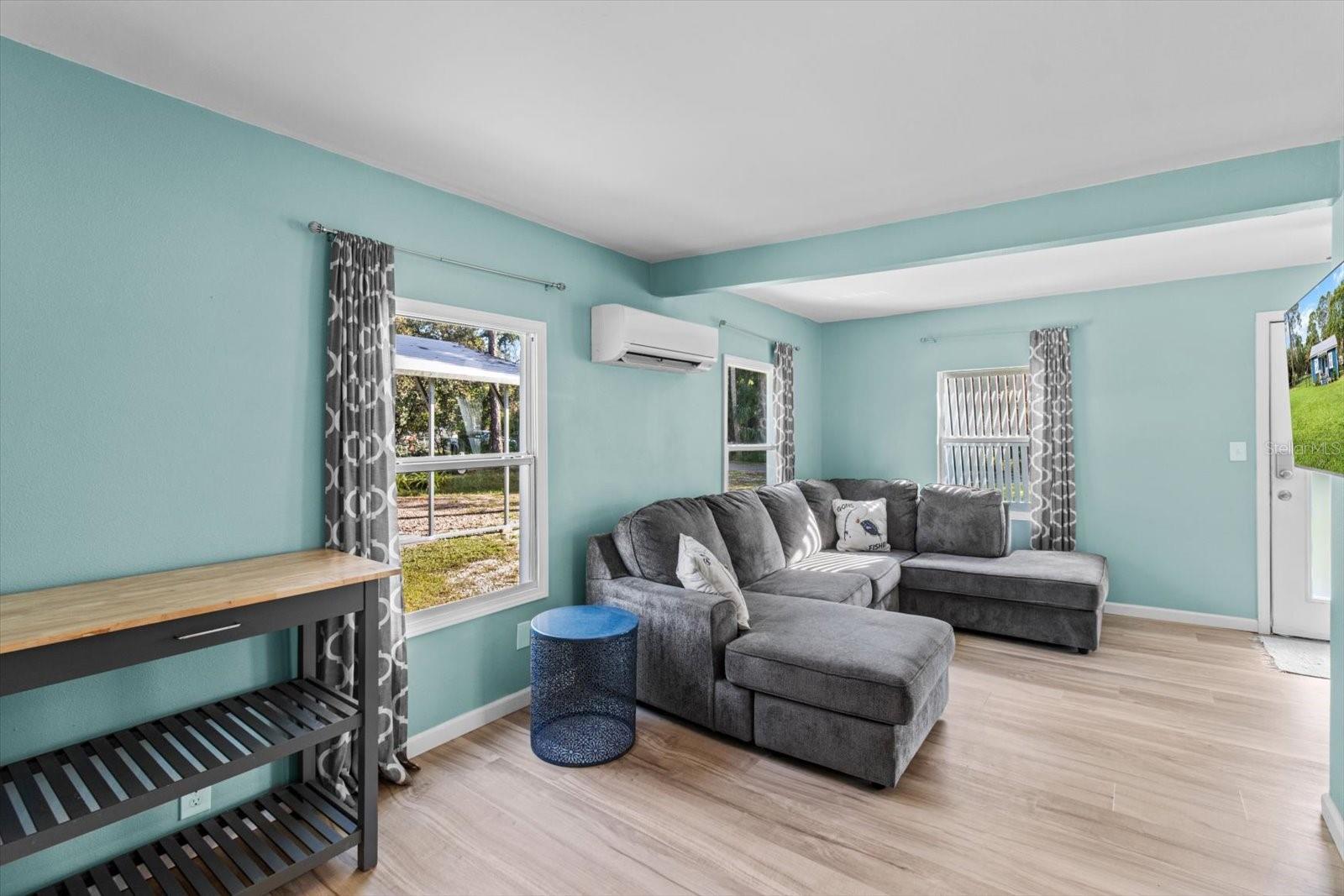 Image 7 of 43 For 7 65th Street