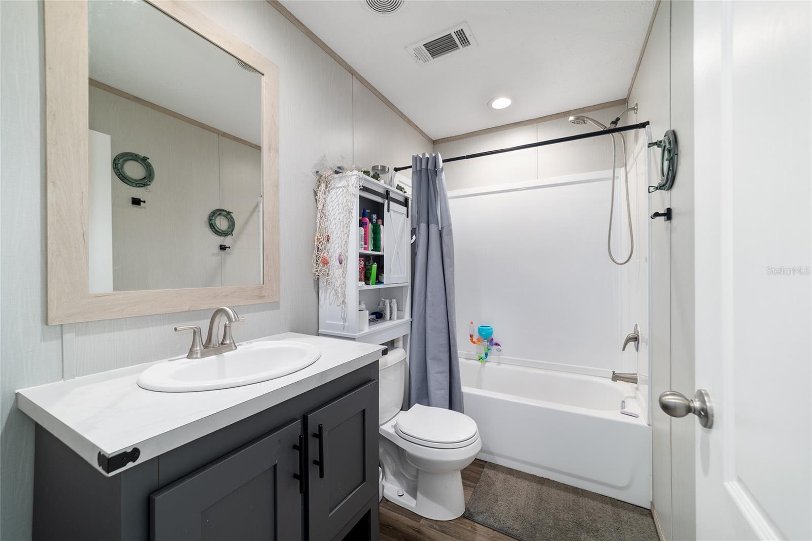 Image 37 of 76 For 18427 60th Street