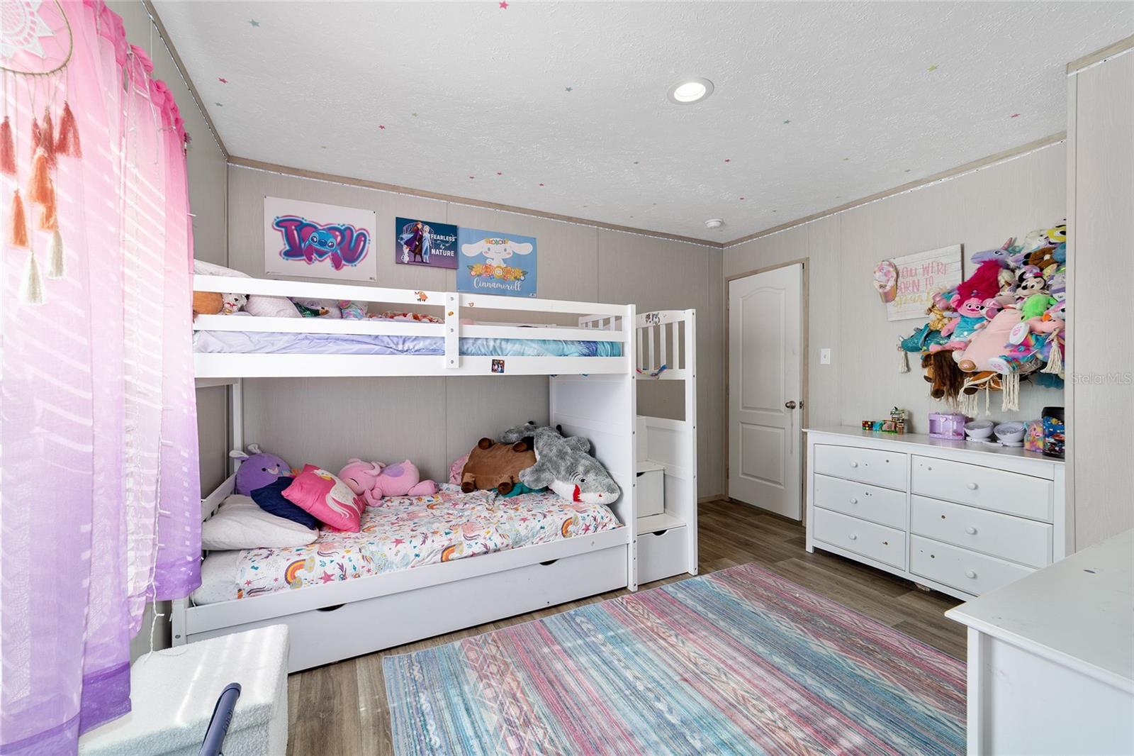 Image 42 of 76 For 18427 60th Street