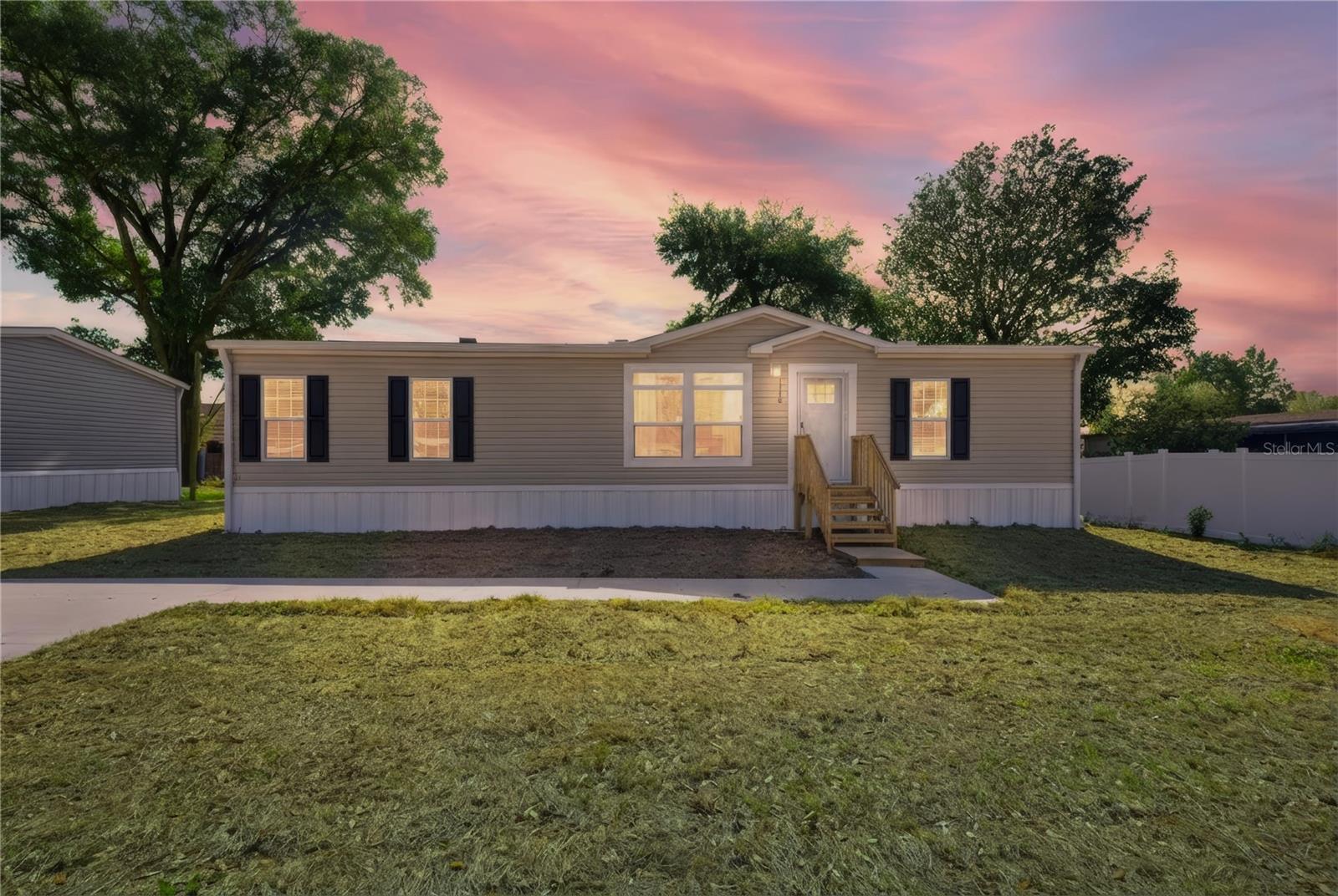 Details for 1550 162nd Street, CITRA, FL 32113