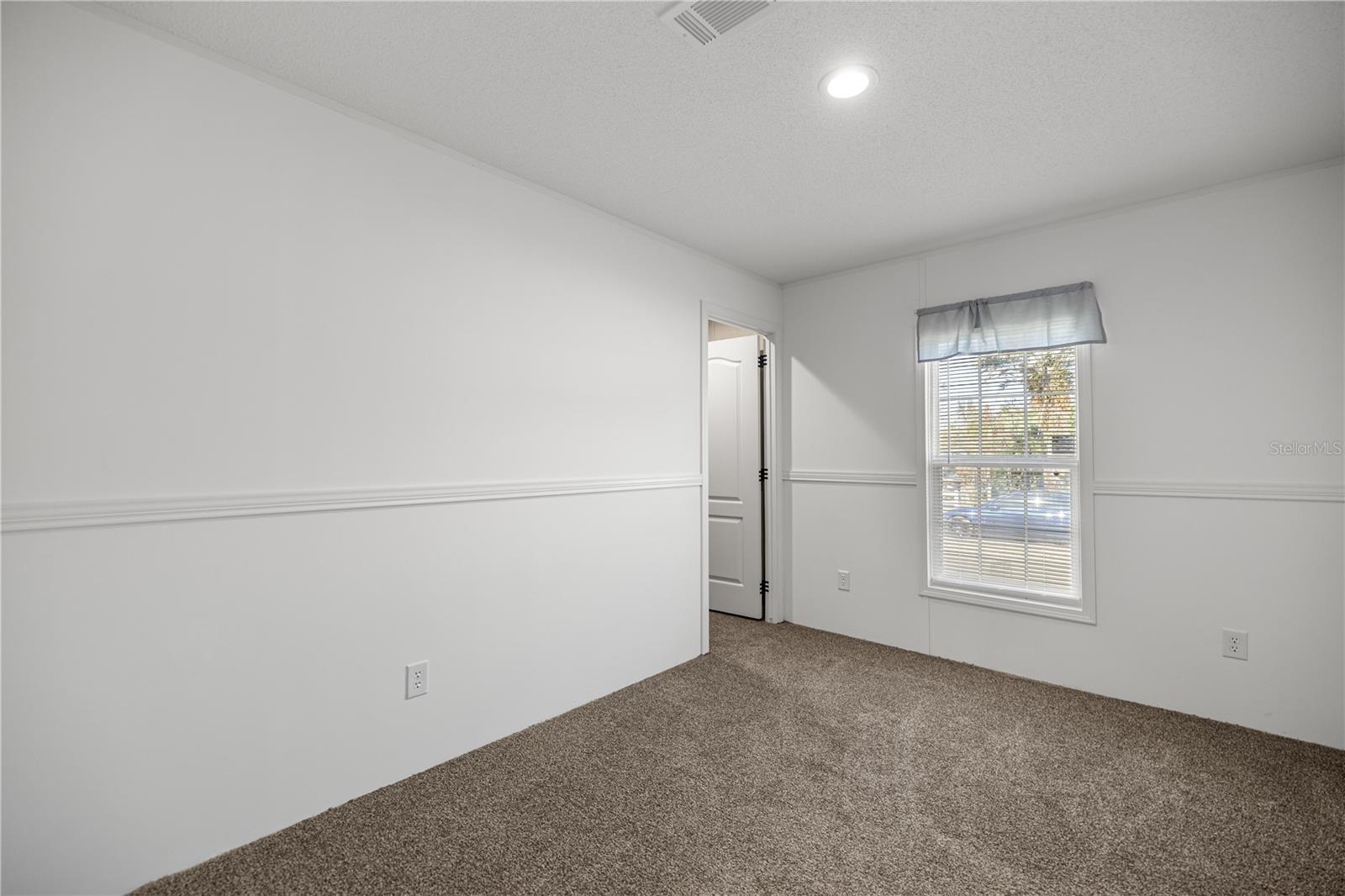 Image 24 of 32 For 1550 162nd Street