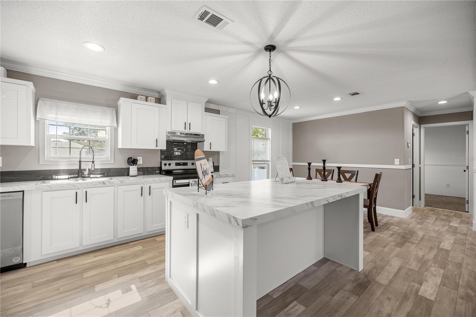 Image 6 of 32 For 1550 162nd Street