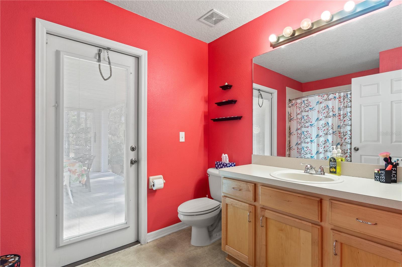 Image 23 of 26 For 4239 Dorchester Circle