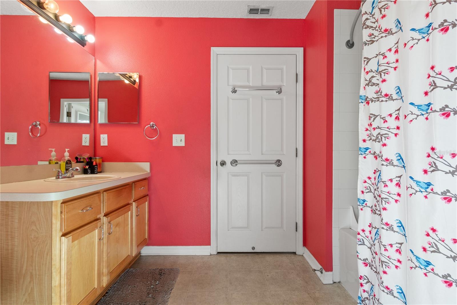 Image 24 of 26 For 4239 Dorchester Circle