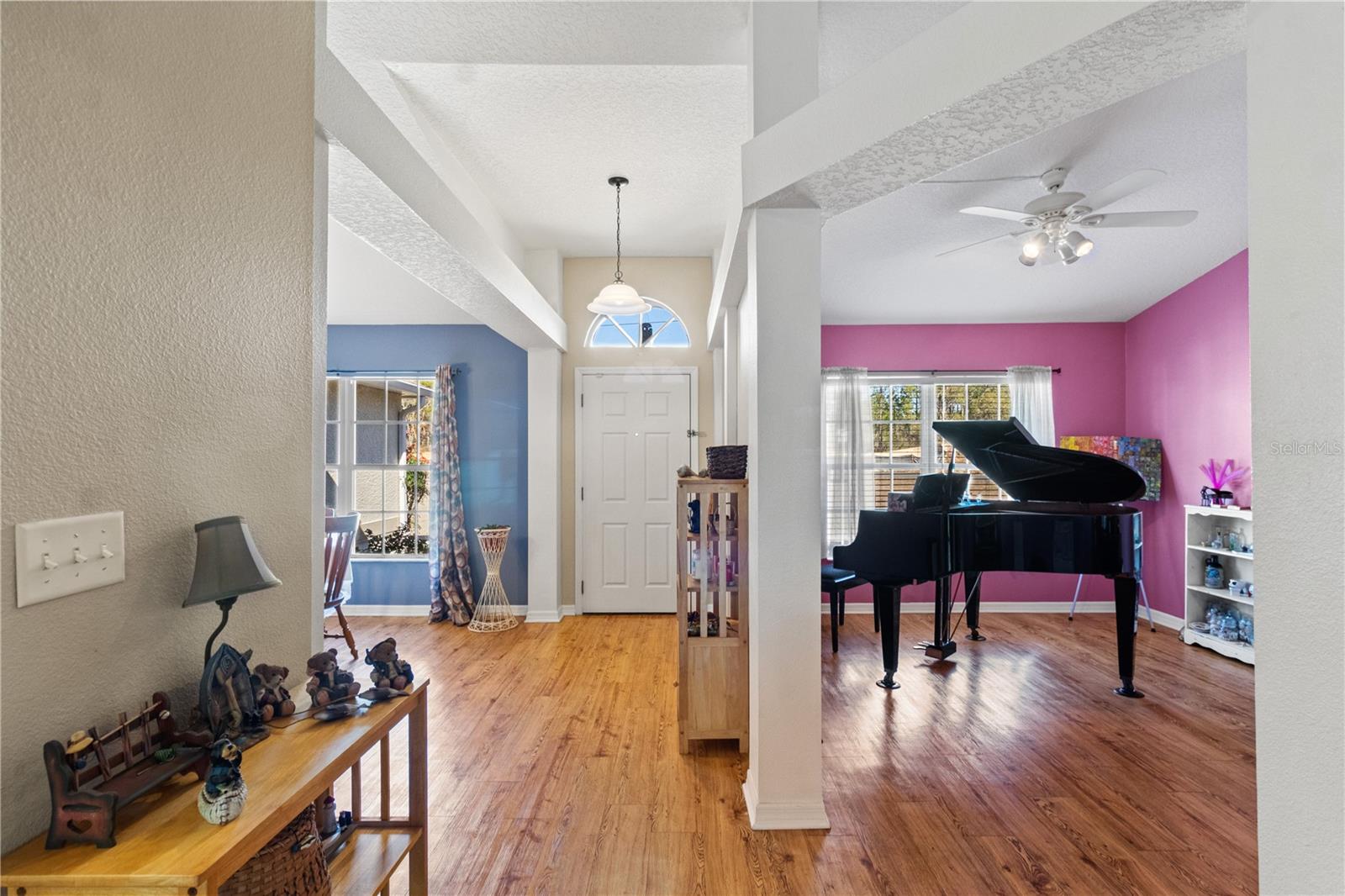 Image 9 of 26 For 4239 Dorchester Circle