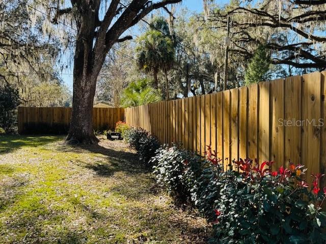 Image 7 of 28 For 15050 113th Court