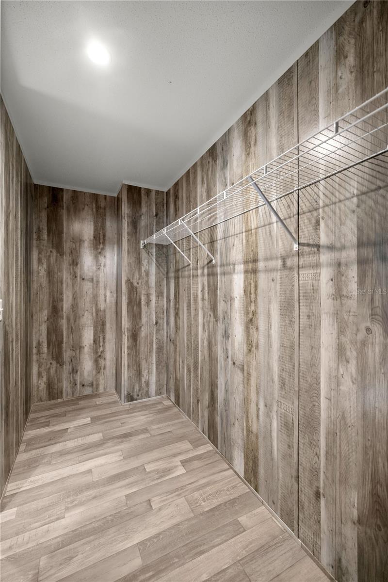 Image 18 of 33 For 1560 162nd Street