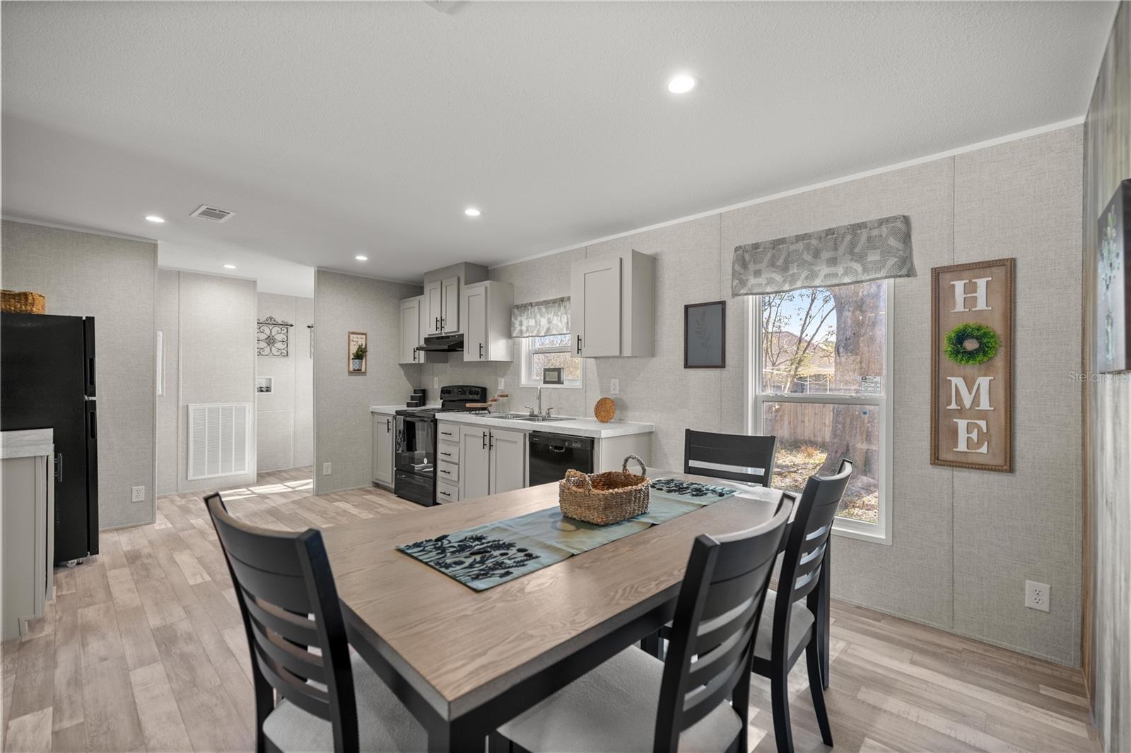 Image 9 of 33 For 1560 162nd Street