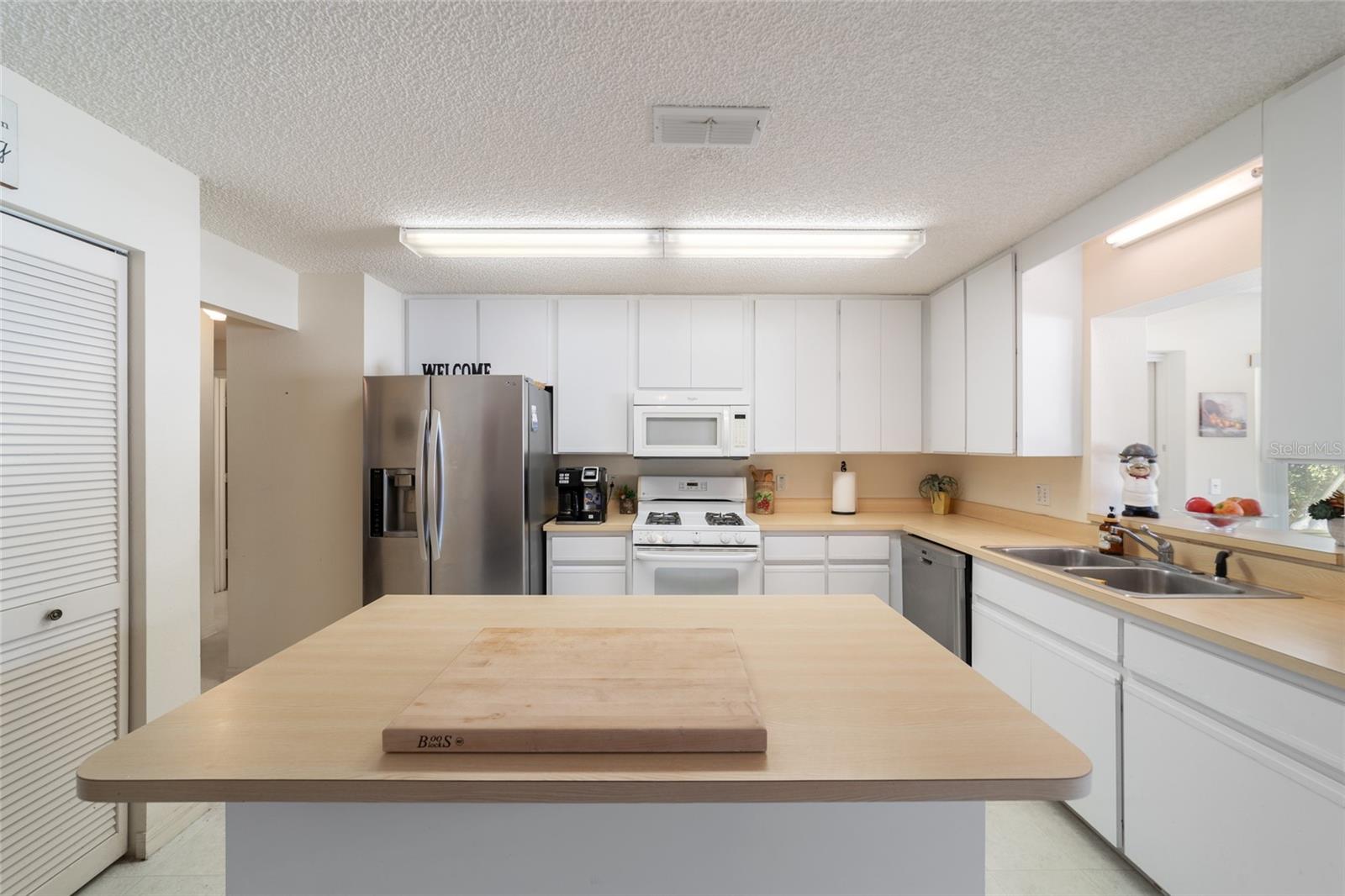 Image 18 of 44 For 9749 97th Street