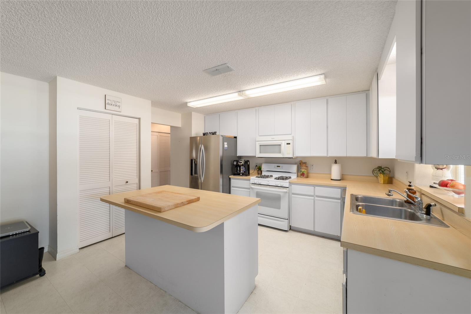 Image 19 of 44 For 9749 97th Street