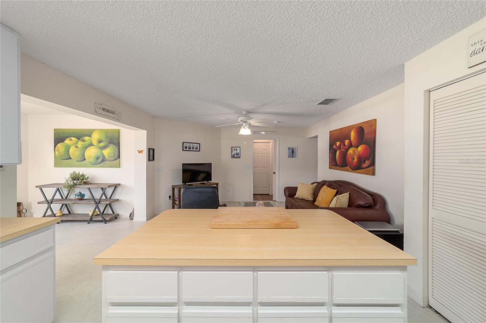 Image 21 of 44 For 9749 97th Street