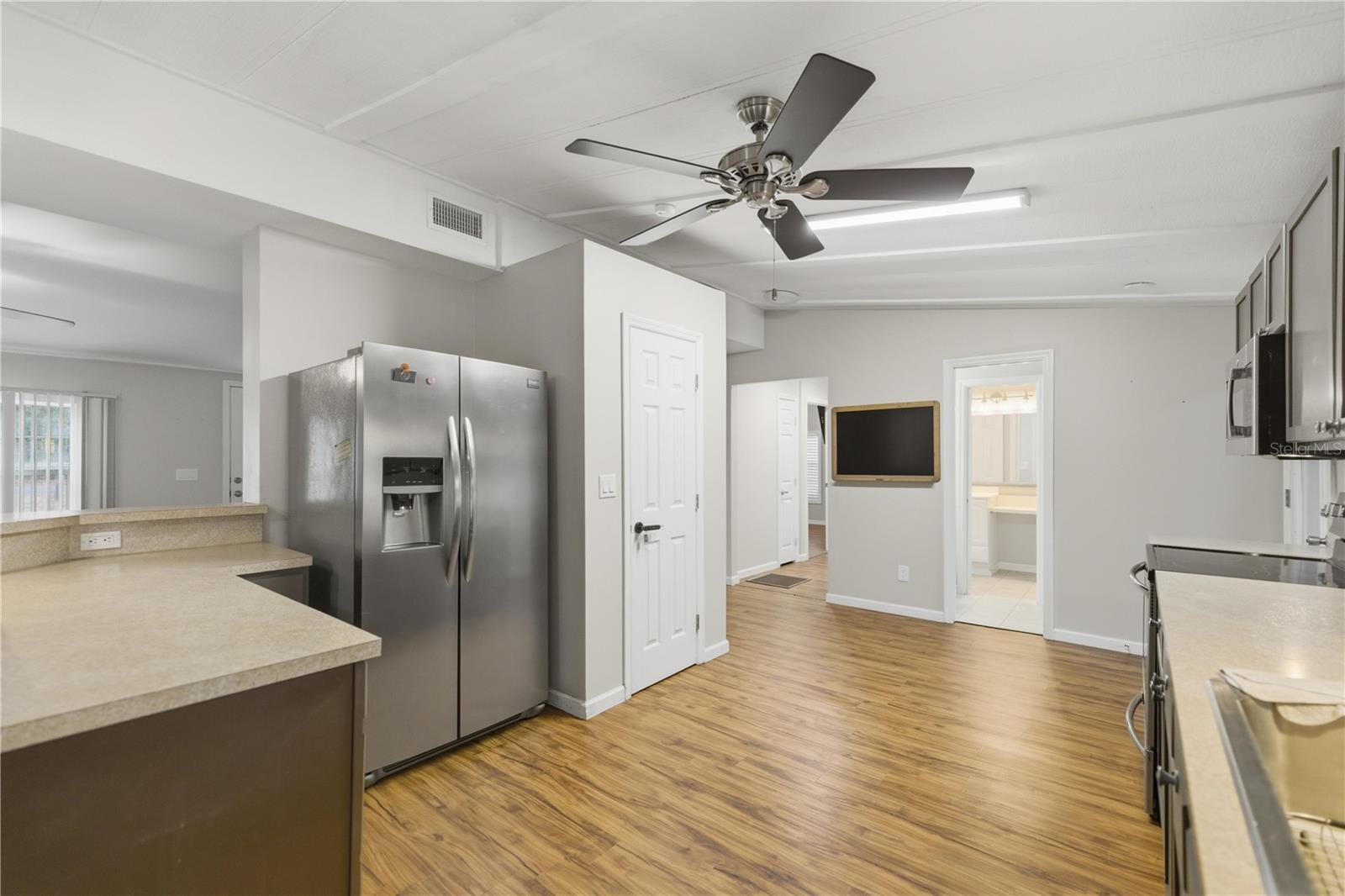 Image 11 of 33 For 14620 95th Avenue