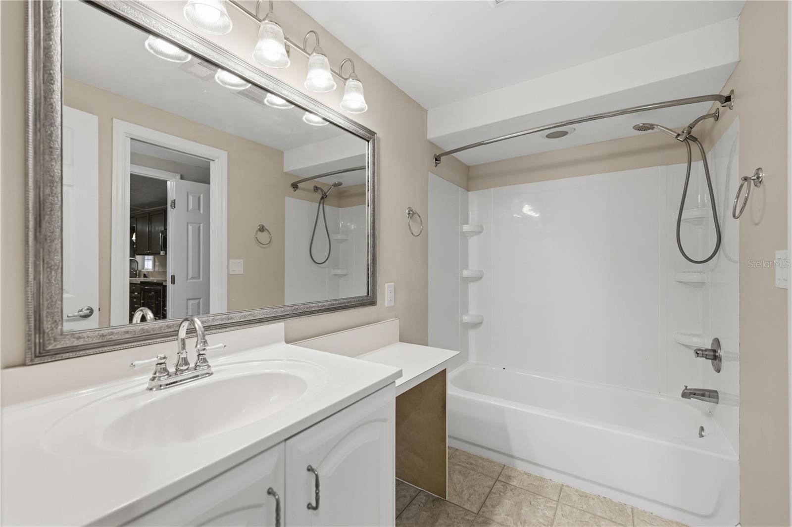 Image 23 of 33 For 14620 95th Avenue