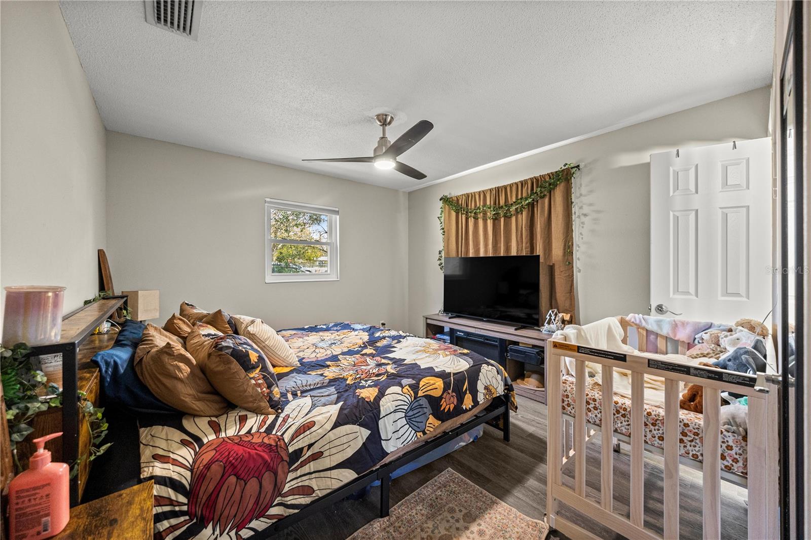 Image 9 of 20 For 1001 43rd Street