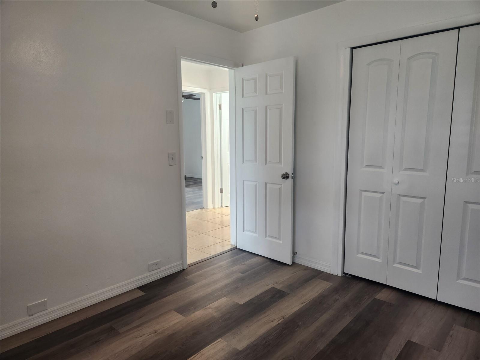 Image 12 of 30 For 12 Beverly Hills Boulevard