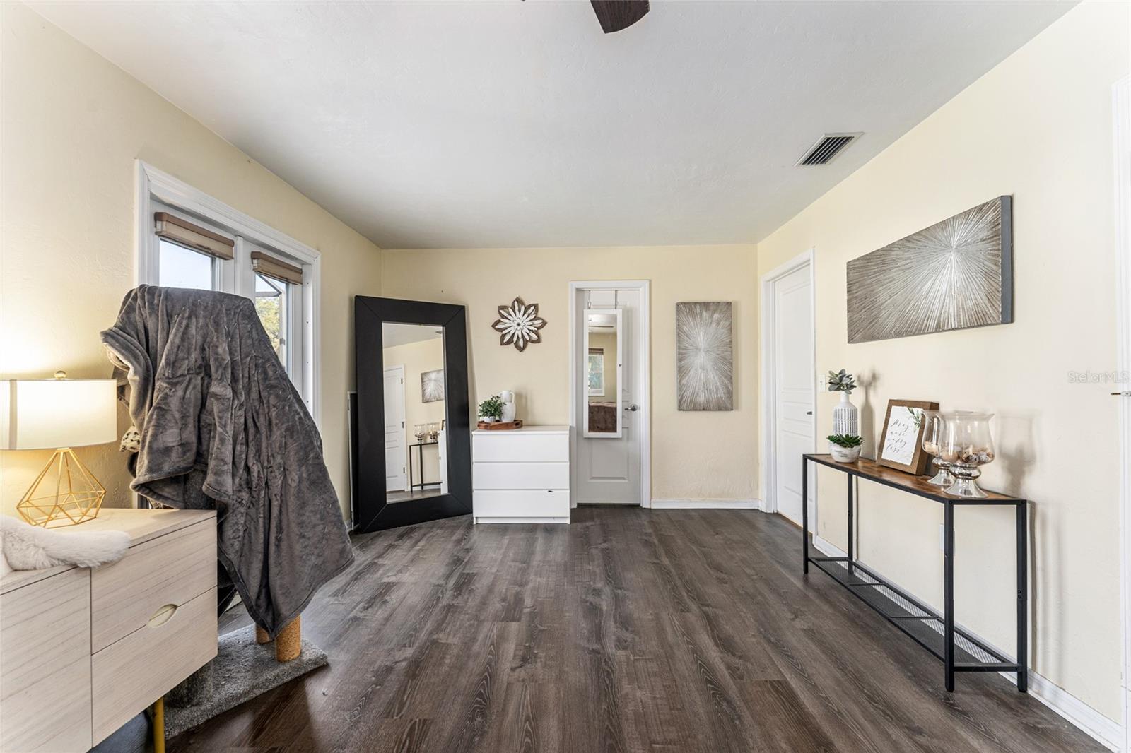 Image 11 of 69 For 15151 & 15101 162nd Terrace