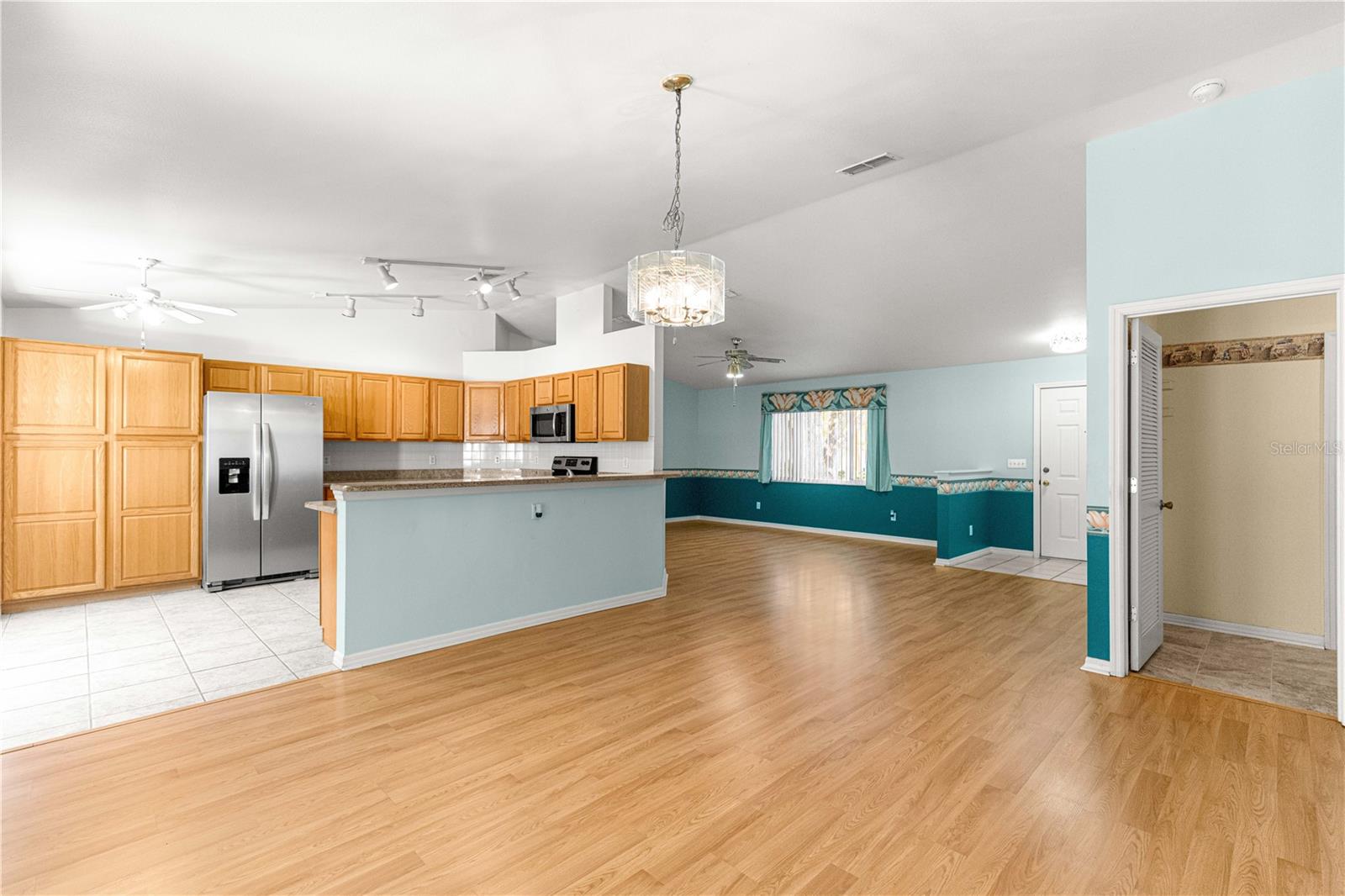 Image 14 of 51 For 10501 60th Terrace