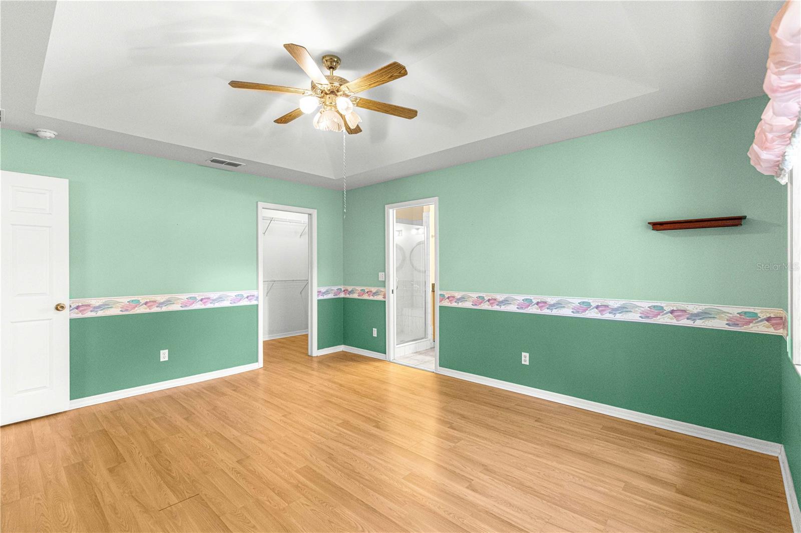 Image 18 of 51 For 10501 60th Terrace