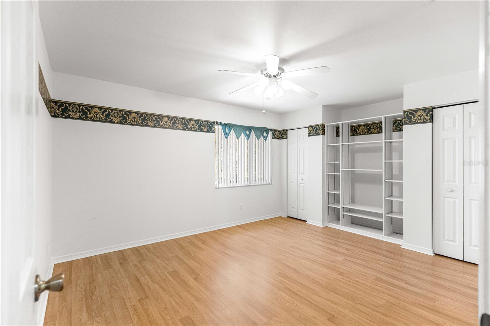 Image 4 of 51 For 10501 60th Terrace