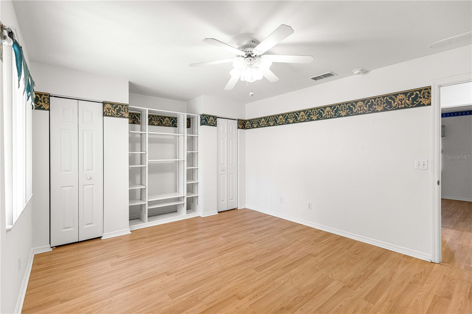 Image 5 of 51 For 10501 60th Terrace