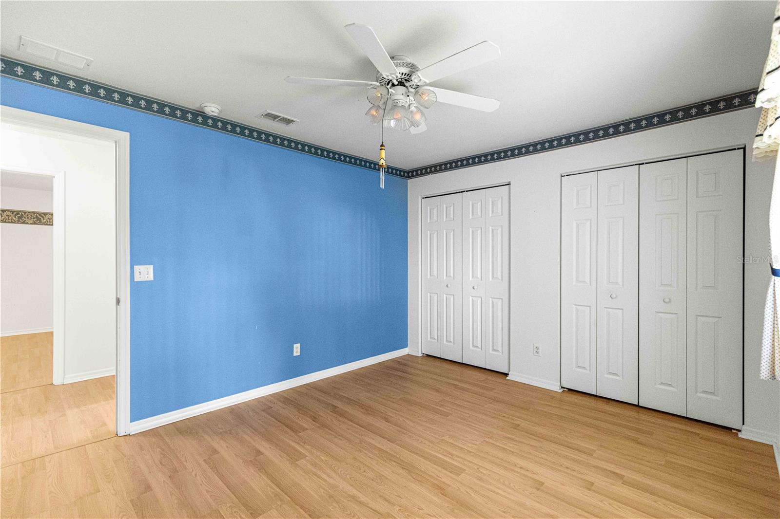 Image 7 of 51 For 10501 60th Terrace