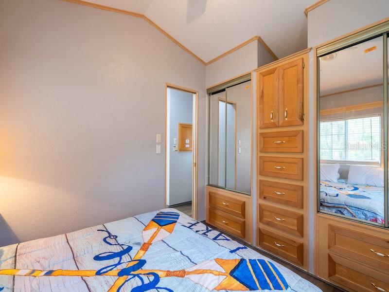 Image 17 of 31 For 15991 243rd Place Road 31