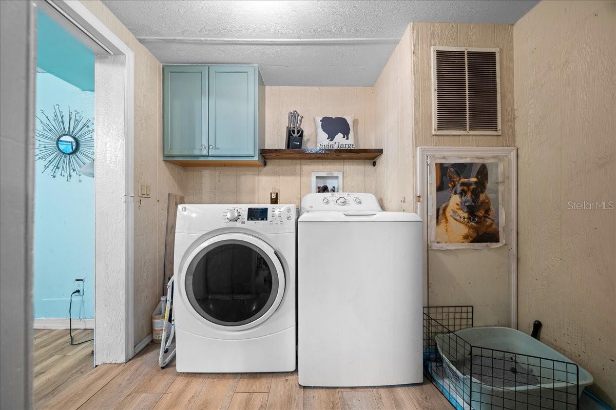 Image 26 of 44 For 454 117th Court