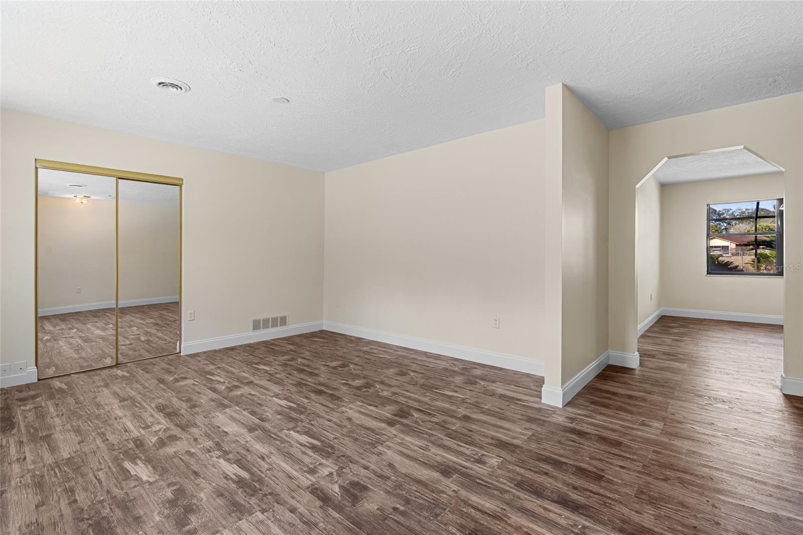 Image 11 of 33 For 2779 38th Street