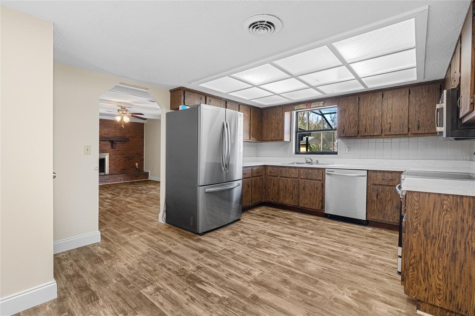 Image 23 of 33 For 2779 38th Street