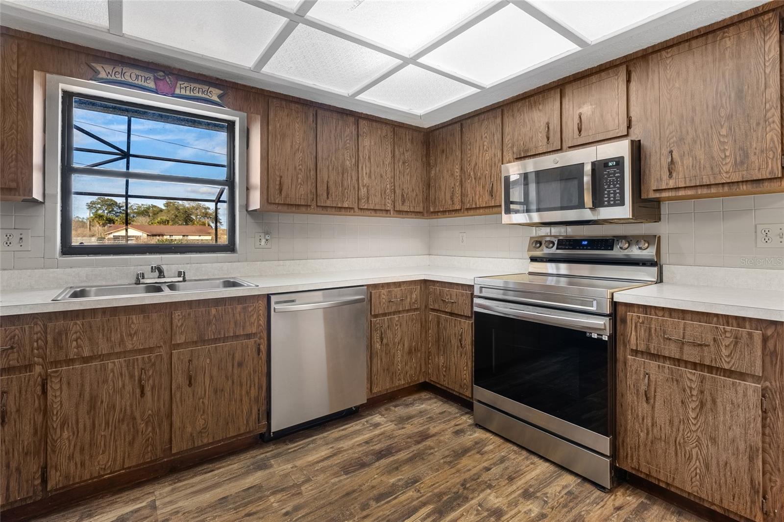 Image 24 of 33 For 2779 38th Street