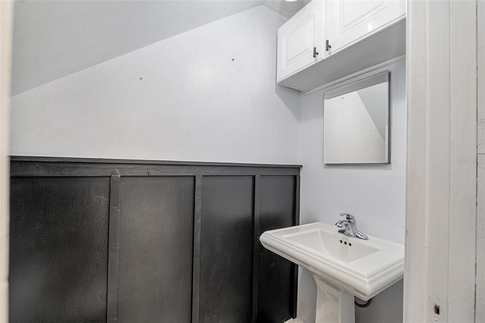 Image 19 of 46 For 9951 88th Court Road C