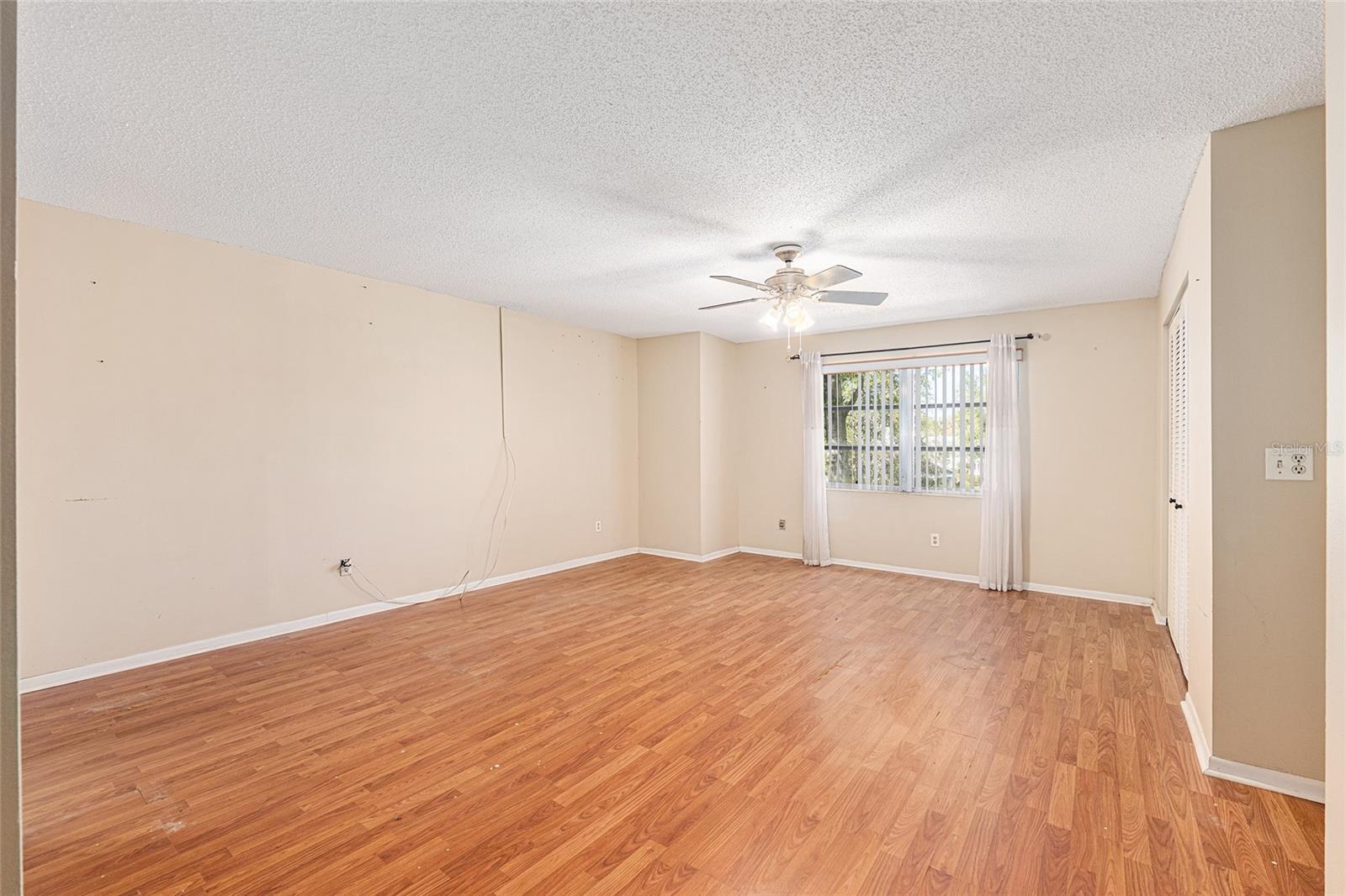 Image 22 of 46 For 9951 88th Court Road C