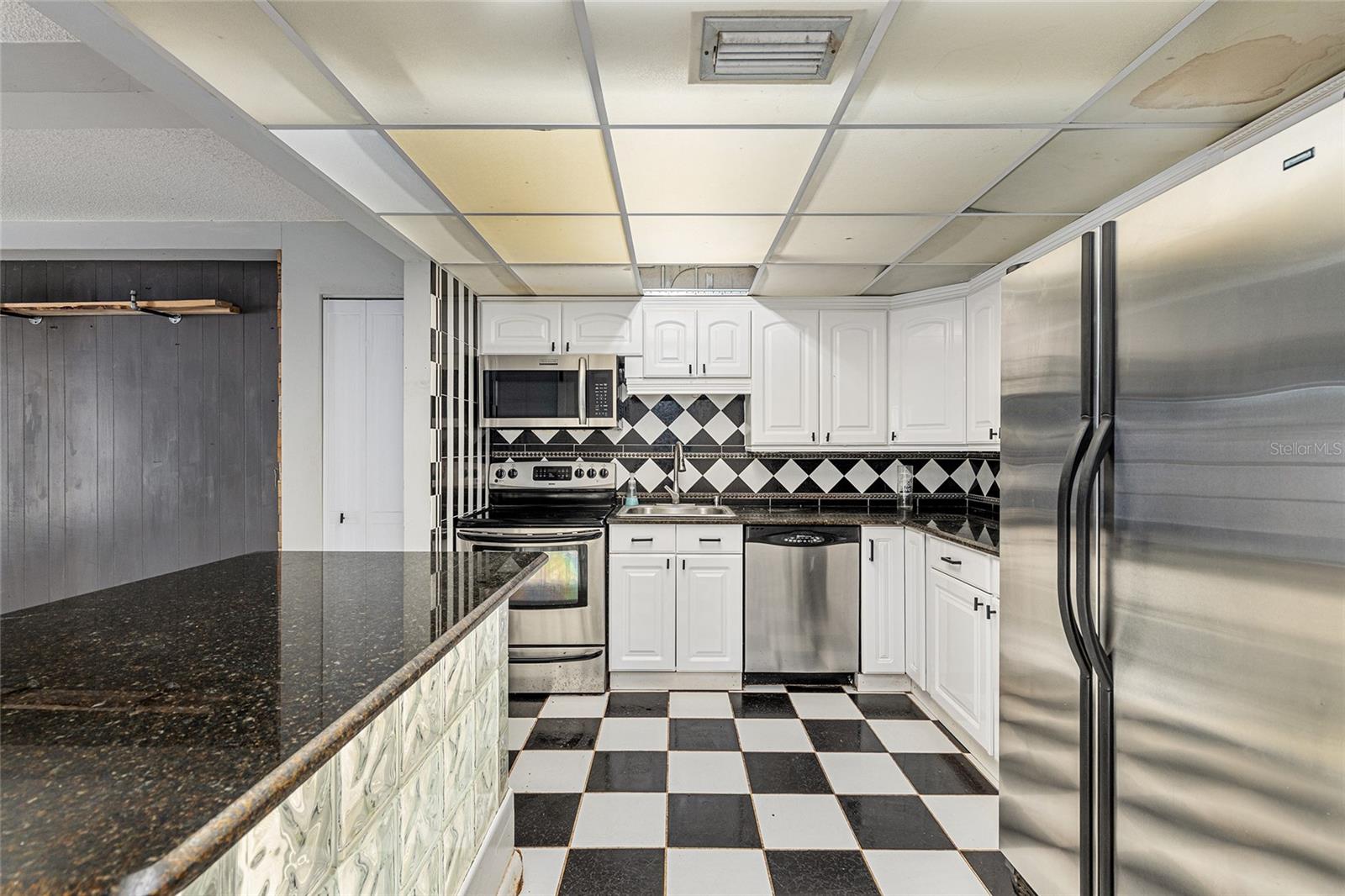 Image 9 of 46 For 9951 88th Court Road C