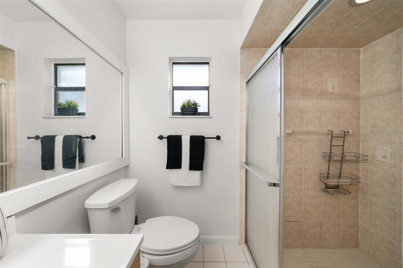 Image 30 of 53 For 3909 El Rado Avenue