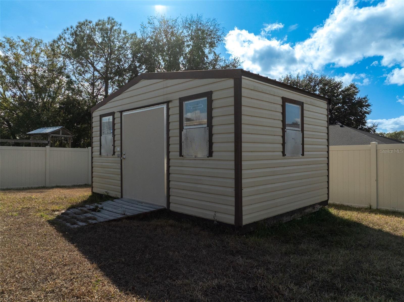 Image 46 of 53 For 3909 El Rado Avenue