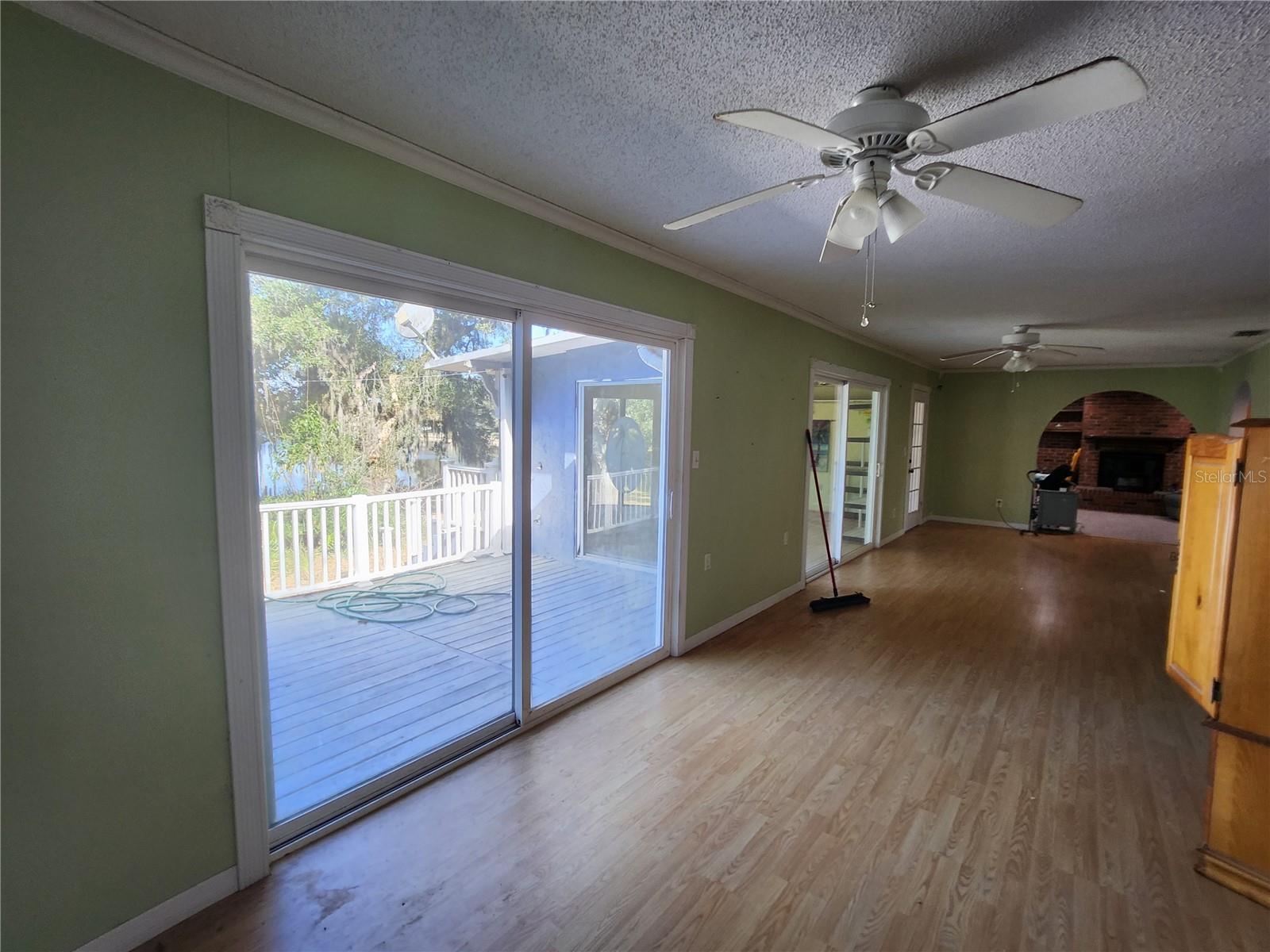 Image 10 of 84 For 25 Emerald Drive