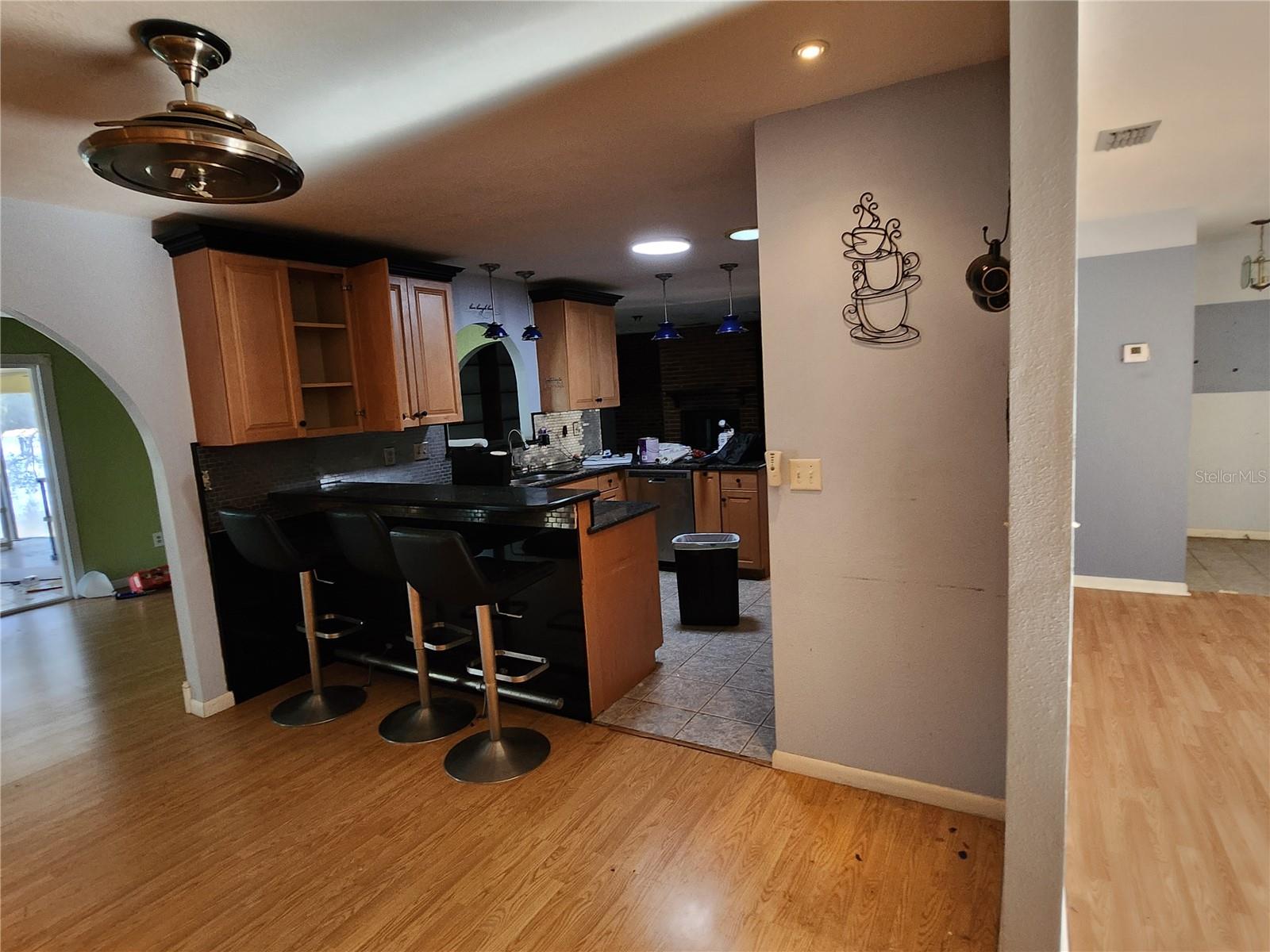 Image 18 of 84 For 25 Emerald Drive