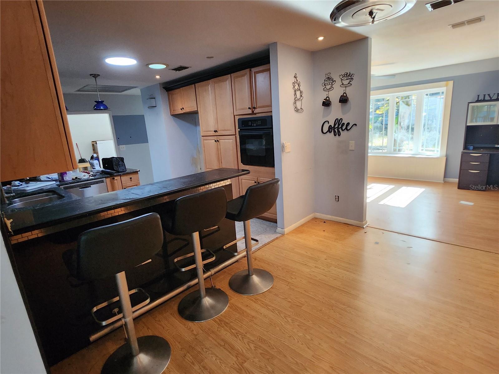 Image 19 of 84 For 25 Emerald Drive