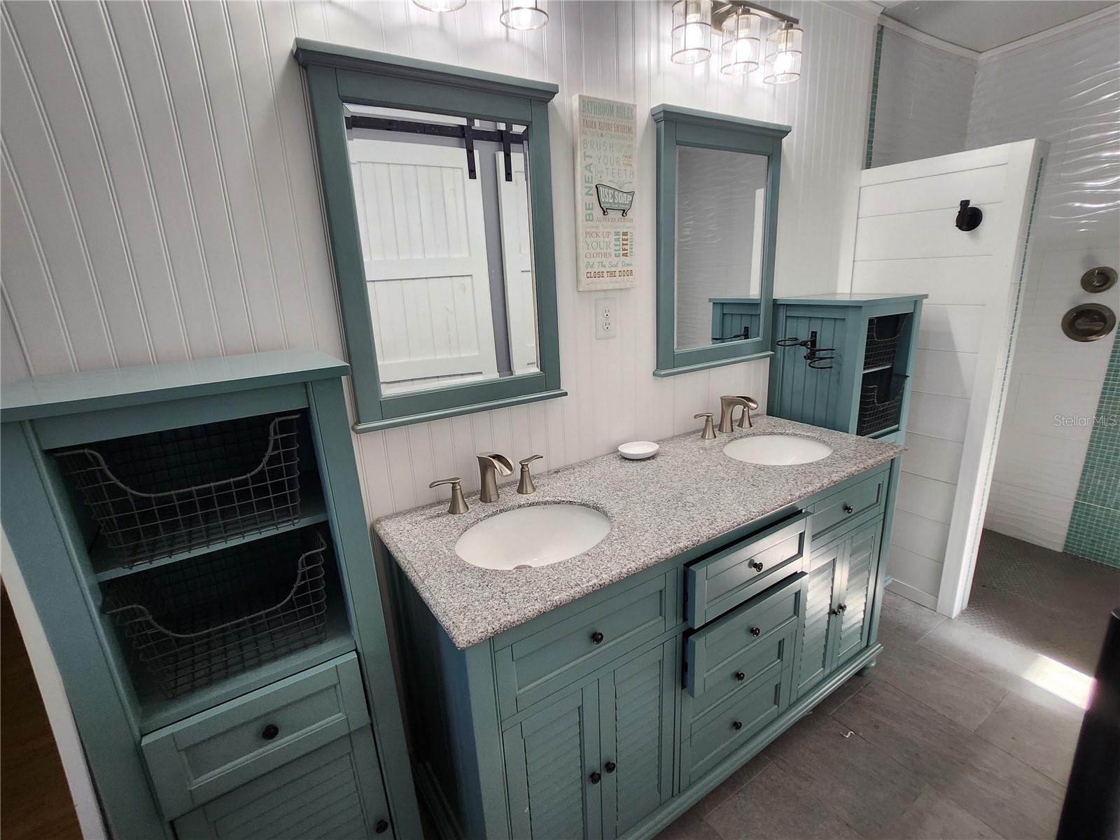 Image 36 of 84 For 25 Emerald Drive